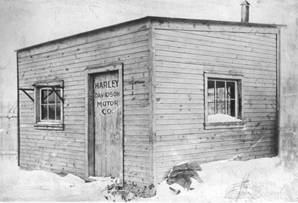 Harley-Davidson's first "factory" in 1903: a wooden shed in the Davidson family's back yard.