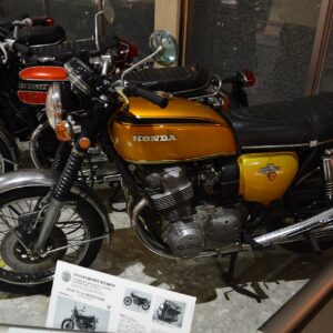 Honda Dream CB750 Four, όπως πουλήθηκε στην Ιαπωνία, στο μουσείο της Honda στο Motegi.