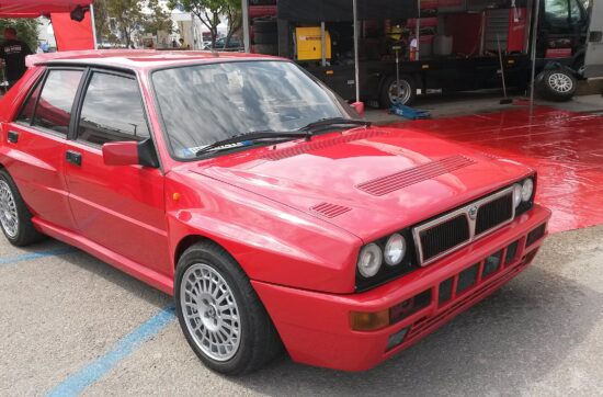 Lancia Delta HF Integrale Evoluzione, η εκδοχή δρόμου με τα φουσκωμένα φτερά.