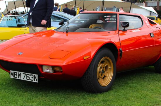 Lancia Stratos HF Stradale του 1975.