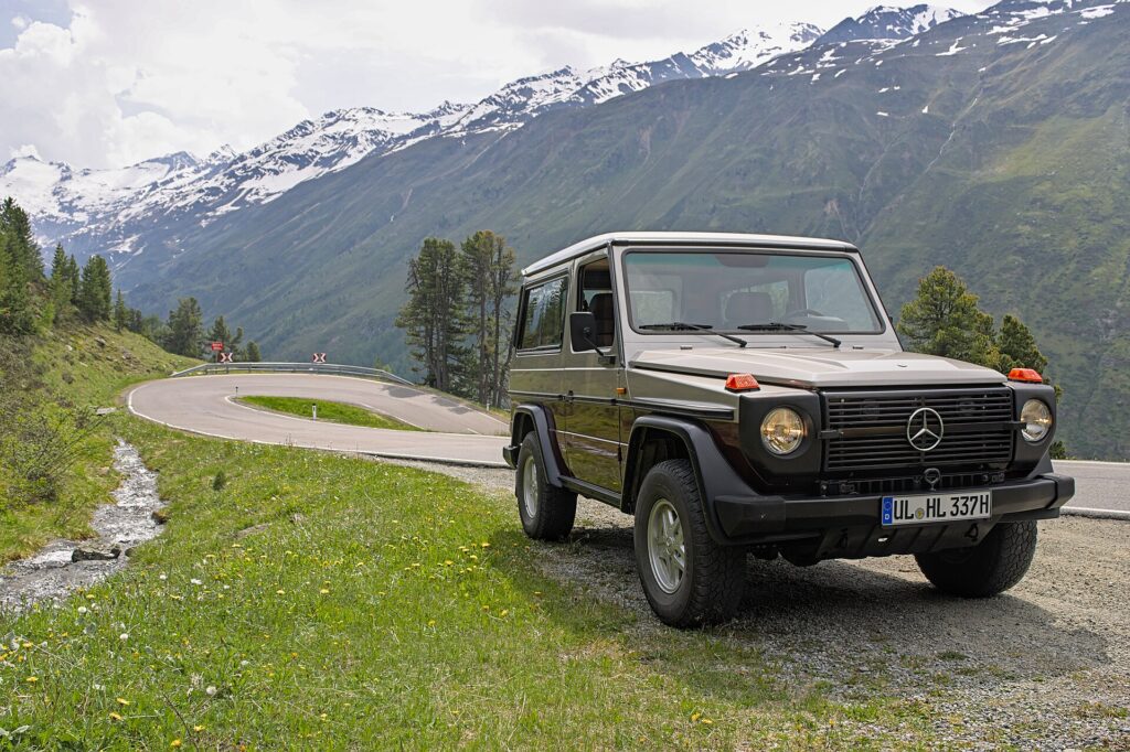 Mercedes-Benz 250 GD (W460) εκεί που ανήκει: στο βουνό.