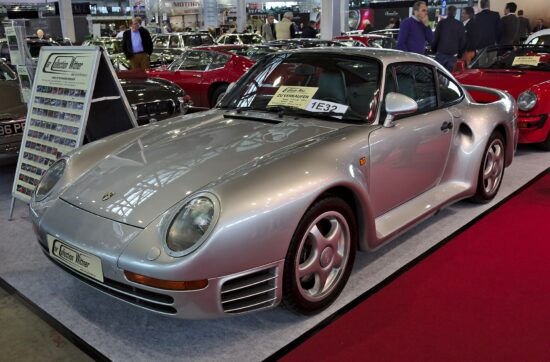 Porsche 959 S σε έκθεση κλασικών.