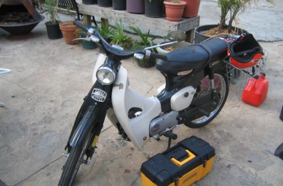 Honda Super Cub C100 του 1958. Είναι το μηχανοκίνητο όχημα με τη μεγαλύτερη παραγωγή στην ιστορία: πάνω από 100 εκατομμύρια.
