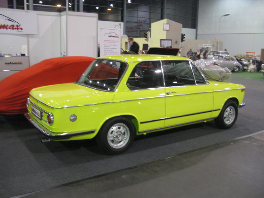 BMW 2002 tii. Οι μικρές σπορ BMW έχτισαν τη φήμη του «Freude am Fahren».
