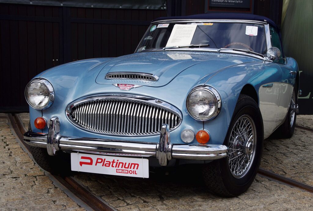 Austin-Healey 3000 Mk III, η πιο δυνατή και πιο πολιτισμένη εκδοχή, σε έκθεση στην Κρακοβία.