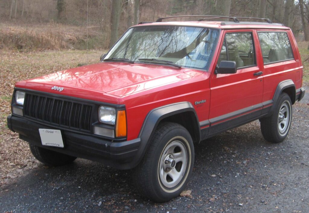 Το δίπορτο Cherokee XJ, η πιο σπάνια και πιο «σπορ» εκδοχή.