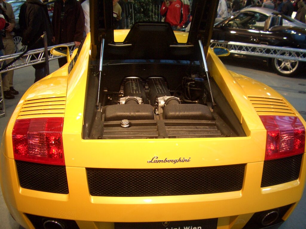 Ο V10 της Gallardo, η Lamborghini που έκανε τη μάρκα πιο προσιτή.