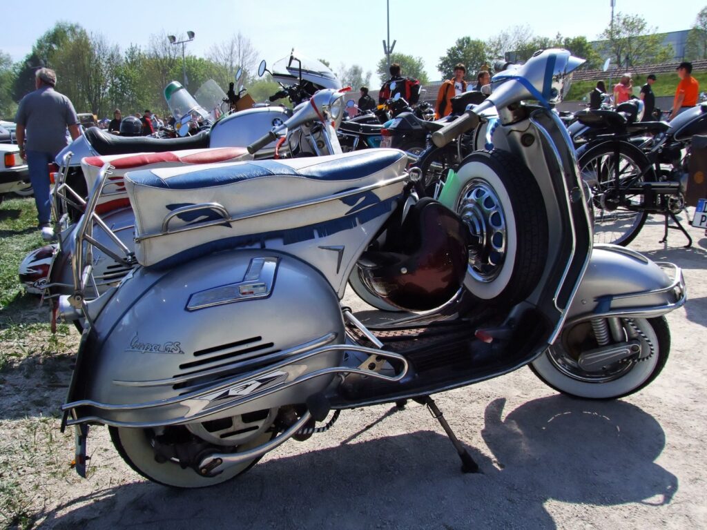 Vespa 150 GS του 1960. Η «Gran Sport» ήταν η πρώτη γρήγορη Vespa και το όνειρο κάθε νέου της εποχής.