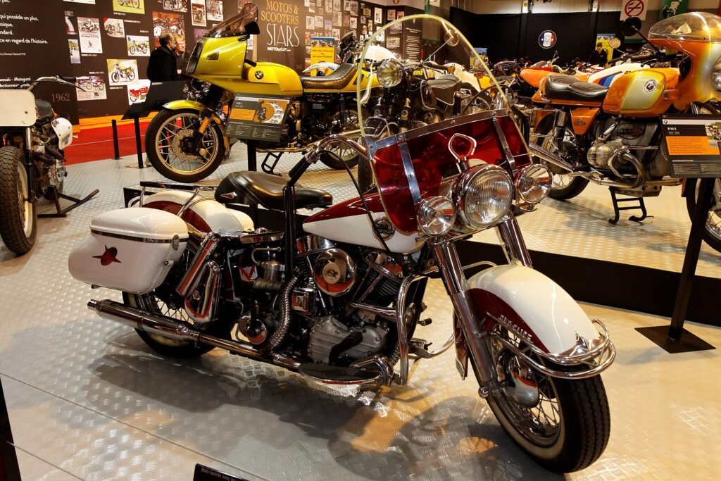 A Harley-Davidson FLH with the Panhead engine, the model that became a symbol of the '50s and '60s.