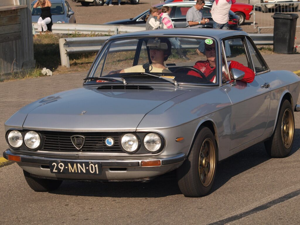 A third-series Lancia Fulvia Coupé Rallye 1.3 S, the most common road version.