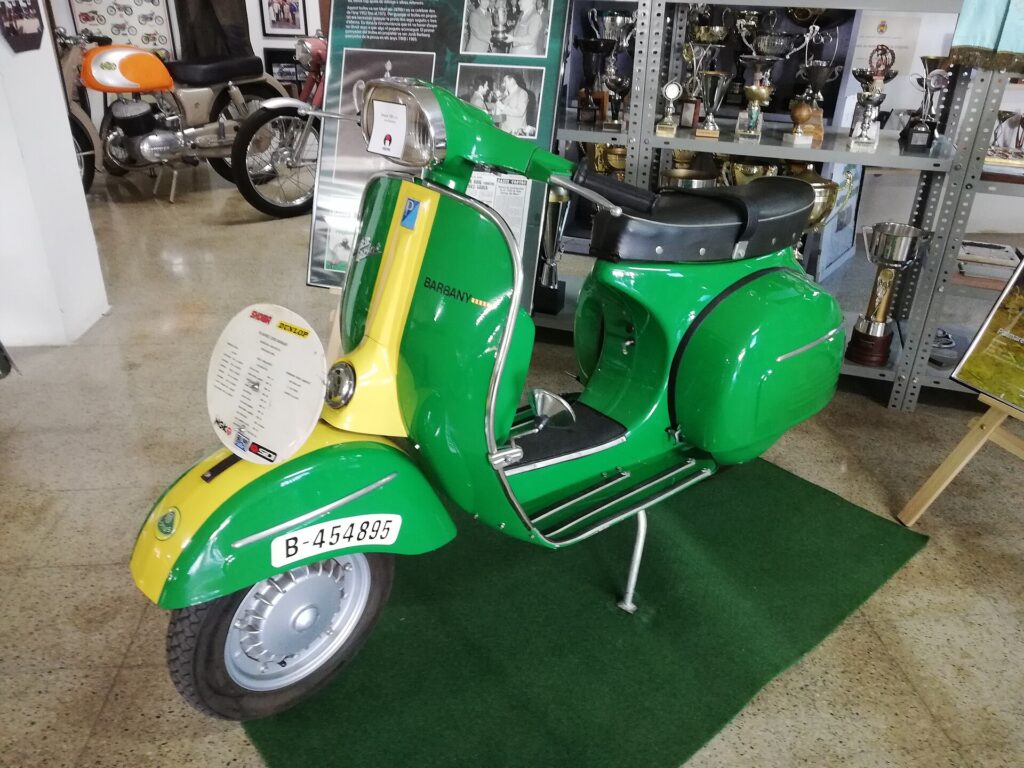 Vespa 150 Sprint του 1966. Η Vespa της δεκαετίας του '60, στους δρόμους της Ευρώπης και της Ελλάδας.